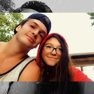 Meet your Posher, Palmera